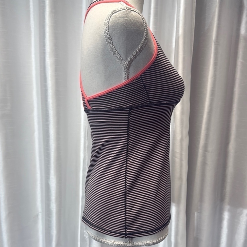 Lululemon Striped Racerback Tank Top Size 6 - Picture 7 of 8